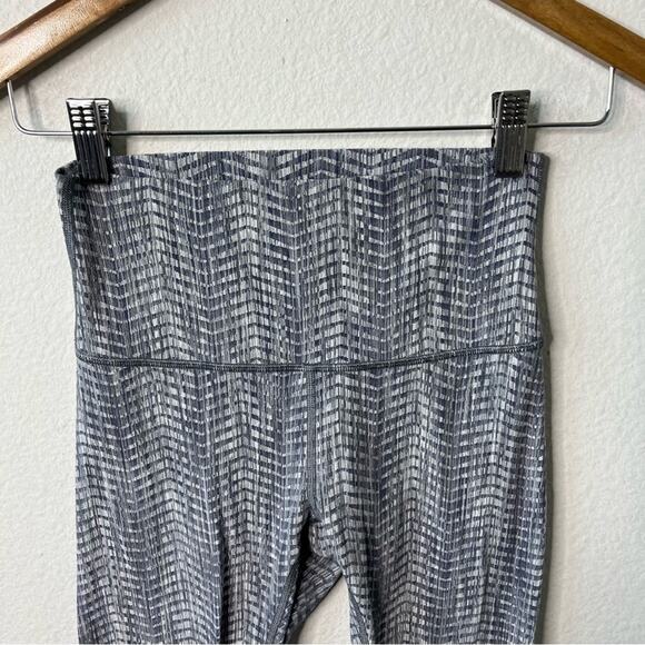 Lululemon Wunder Under High-Rise 7/8 Tight *Full-On Luon 25" Arrow Jacquard 4 - Picture 3 of 6